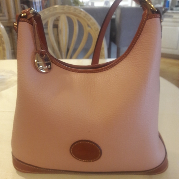 Dooney & Bourke Handbags - Dooney and Bourke  pink leather  purse